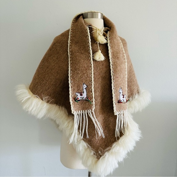 Alpaca Wool Fur Cape Poncho Cover XS - Picture 2 of 8